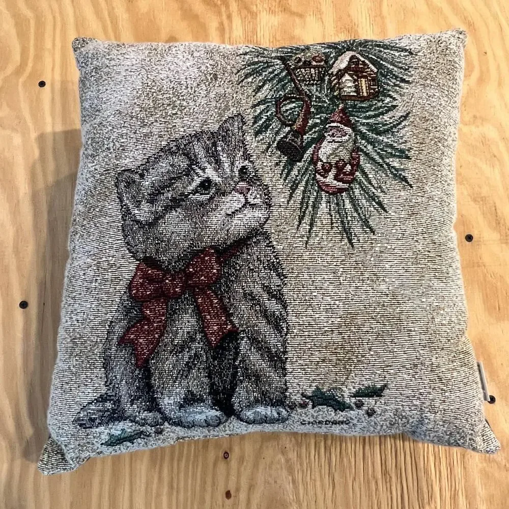 Riverdale Giordano Tapestry Pillow Cat, Christmas Tree, Ornaments Back Green VTG
